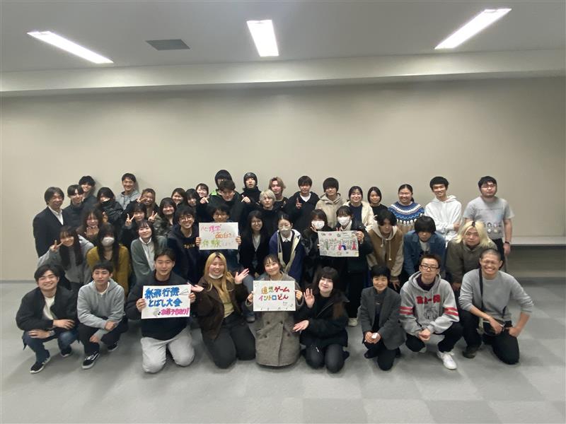 学生たちの集合写真