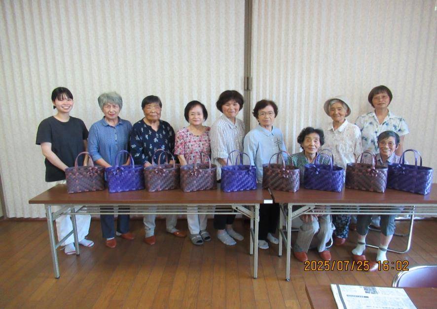 クラフトテープでおしゃれバッグ